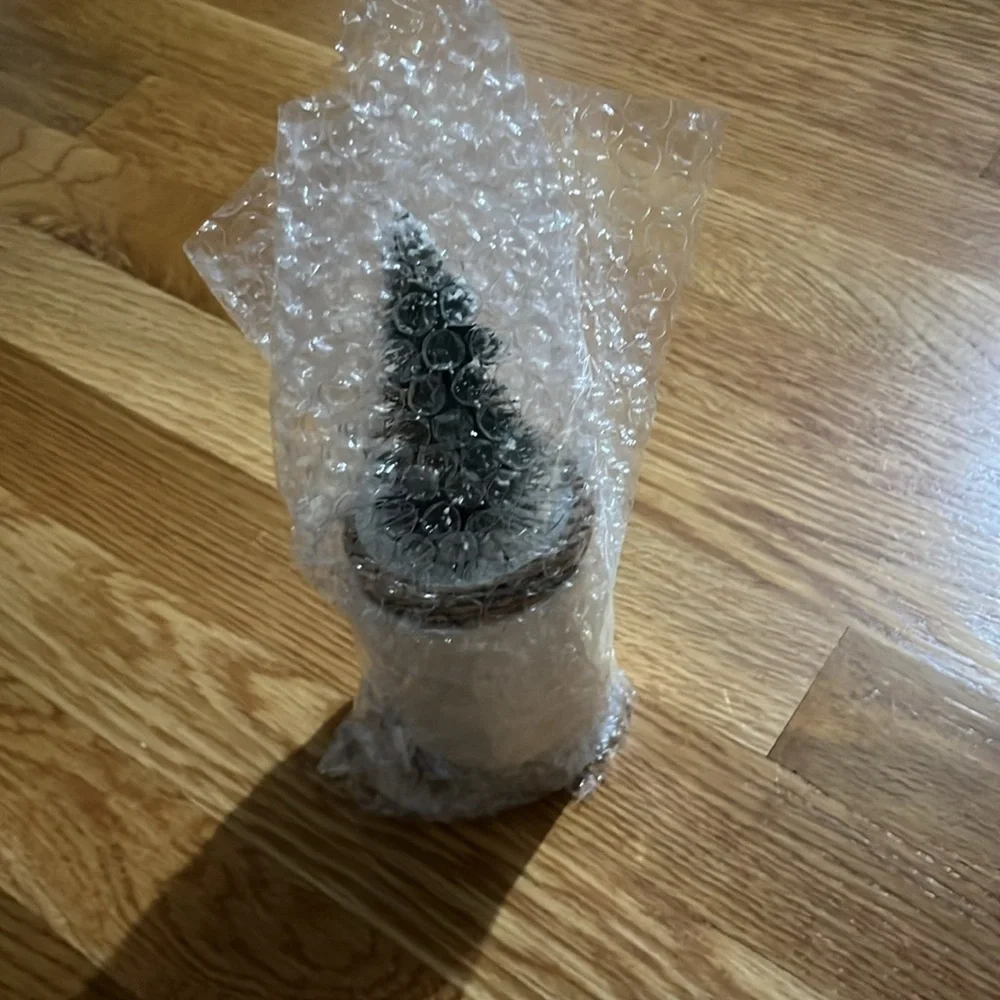 Anthropologie Small Sisal Tree Set of 3 Candles NIB